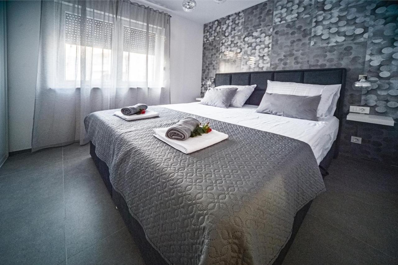 Cube Residence Каштела Екстер'єр фото
